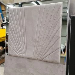 House Of Bling Furniture Boutique Grand Peacock Mirrored Bed 17 House Of Bling Furniture Boutique Grand Peacock Mirrored Bed