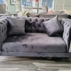 House Of Bling Furniture Boutique Chesterfield Knocker 3 Plus 2 Sofa Set Sofas