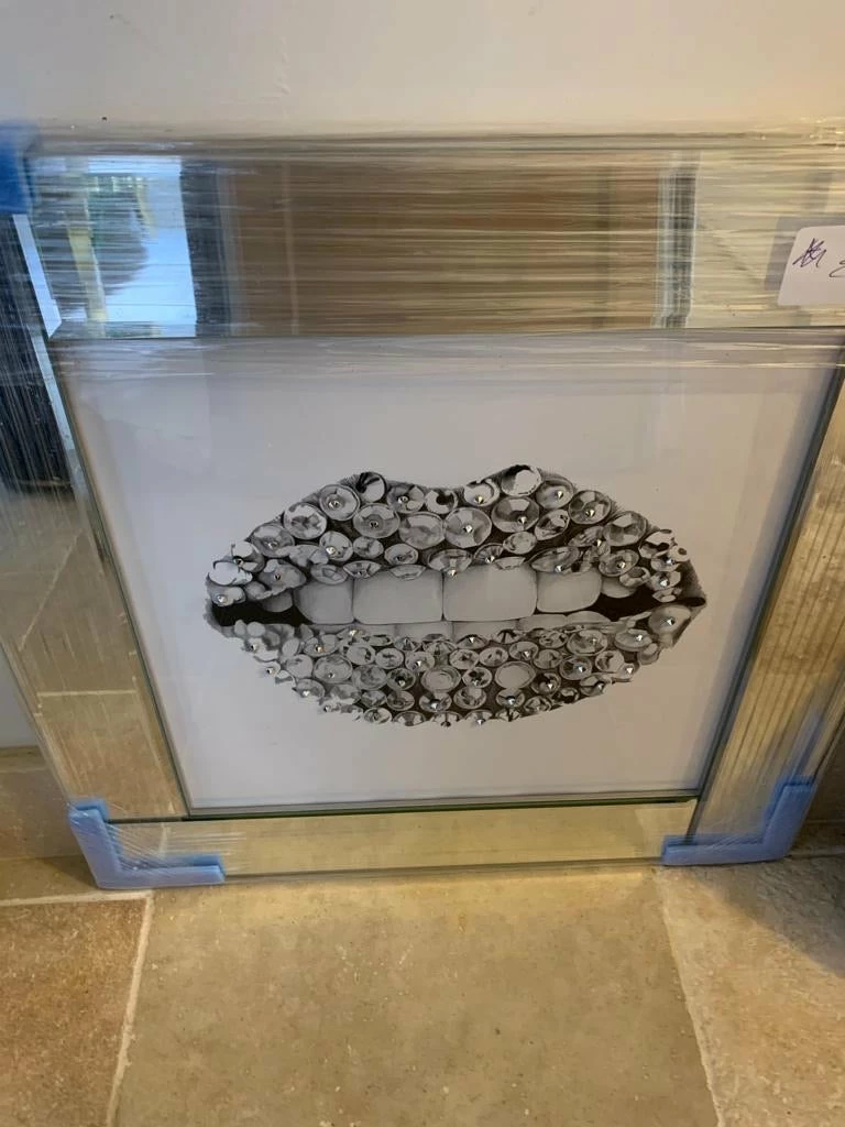 House Of Bling Furniture Boutique Studded Lips 3D Picture 3 House Of Bling Furniture Boutique Studded Lips 3D Picture