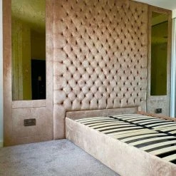 House Of Bling Furniture Boutique Luxury Chesterfield Bed Complete With Mirrors