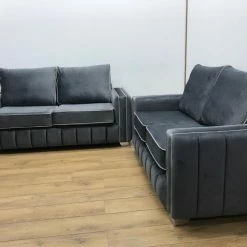 House Of Bling Furniture Boutique Royal Oxford Sofa