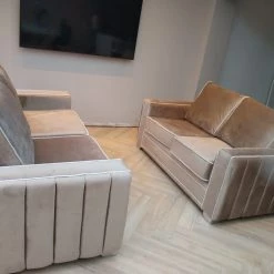 House Of Bling Furniture Boutique Oxford Sofa