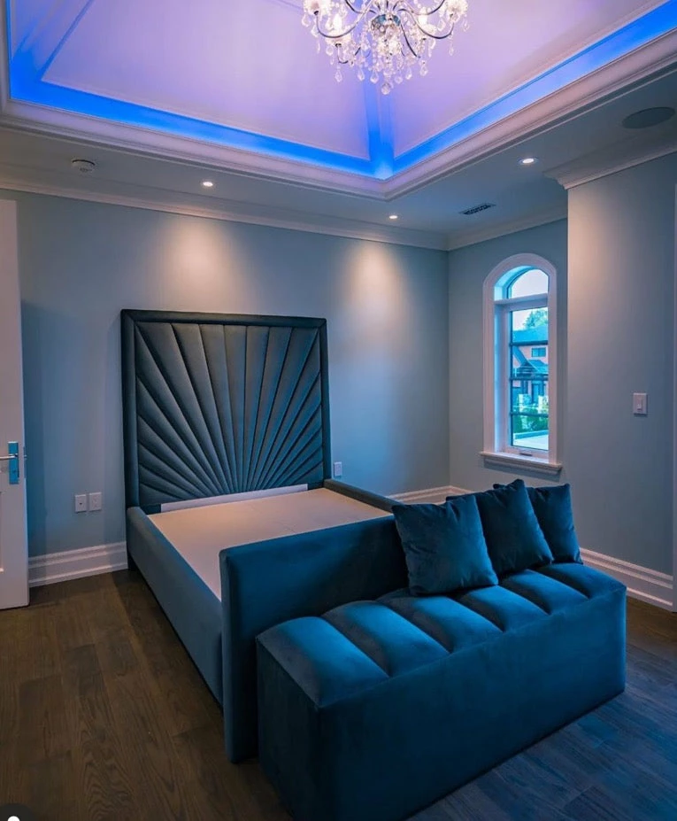 House Of Bling Furniture Boutique Grand Peacock 3 House Of Bling Furniture Boutique Grand Peacock