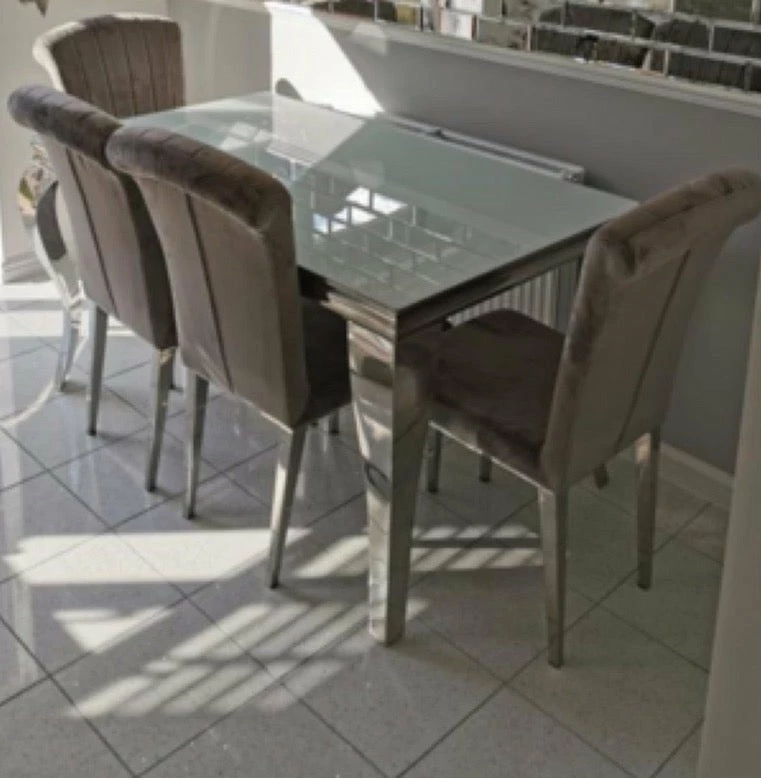 House Of Bling Furniture Boutique White Glass Top Cambridge Table With Paris Chairs Dining Tables And Chairs Sets 4 House Of Bling Furniture Boutique White Glass Top Cambridge Table With Paris Chairs Dining Tables And Chairs Sets