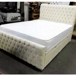 House Of Bling Furniture Boutique Beds Louis Sleigh Divan