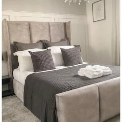 House Of Bling Furniture Boutique Royal Lewis Wing Beds