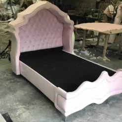 House Of Bling Furniture Boutique Beds ..Queen Darcy Bed