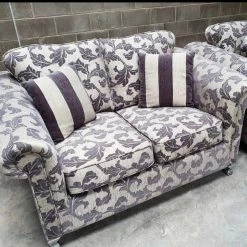 House Of Bling Furniture Boutique Royal Windsor Sofa In Floral