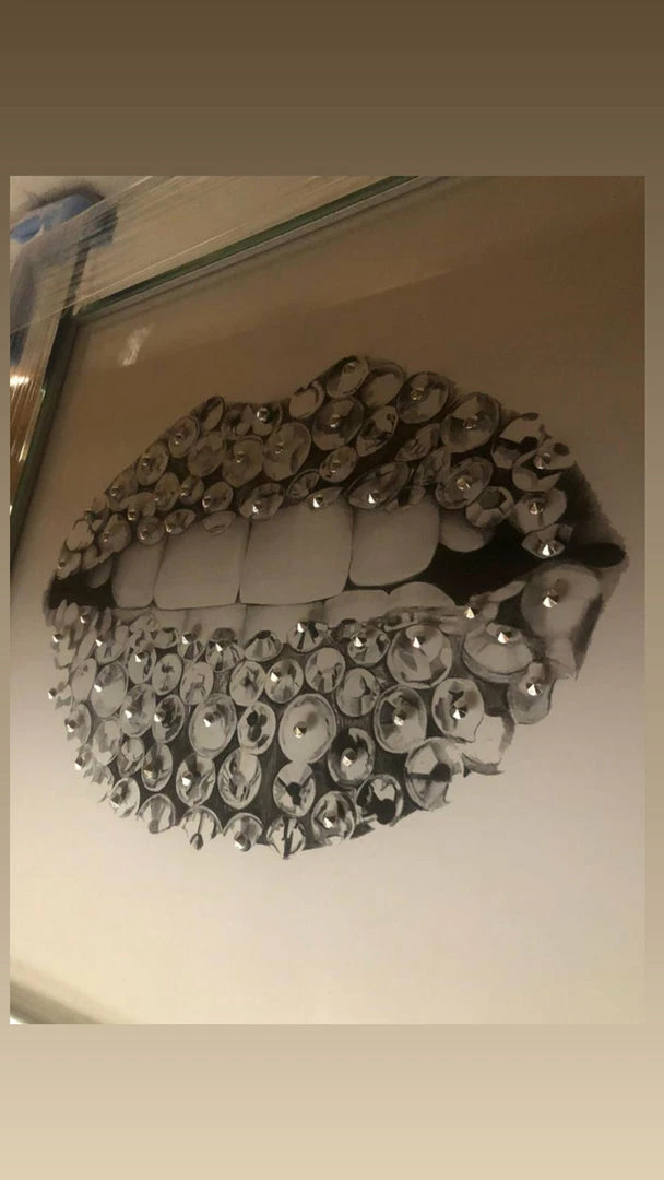 House Of Bling Furniture Boutique Studded Lips 3D Picture 5 House Of Bling Furniture Boutique Studded Lips 3D Picture