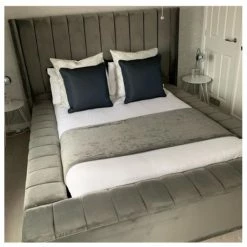 House Of Bling Furniture Boutique Royal Thomas Wing Bed